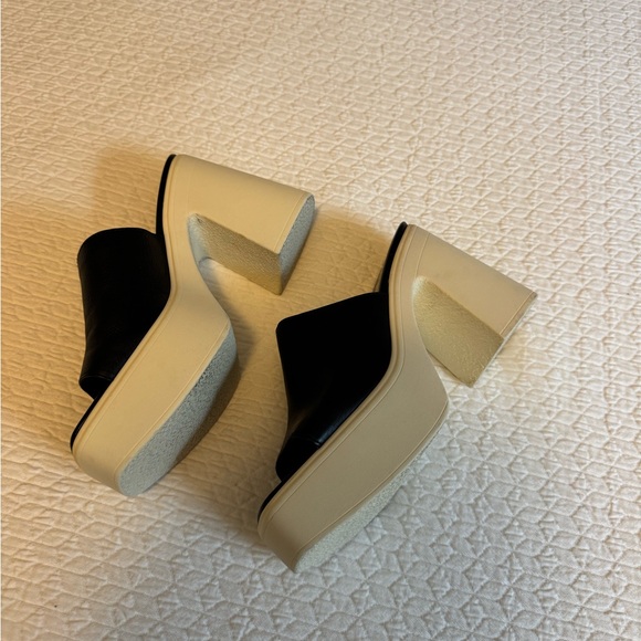 Free People Black and Cream Heeled Mules - Picture 5 of 7